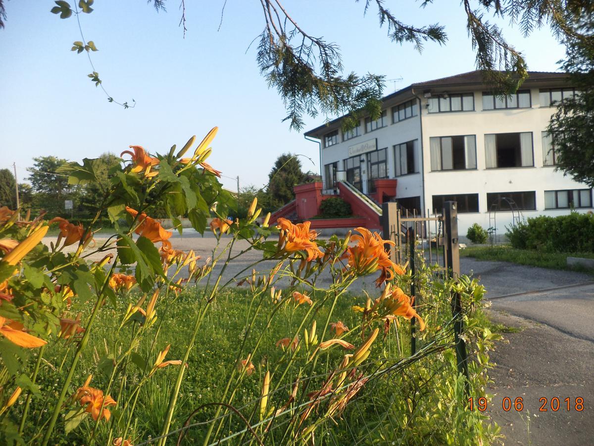 Cristal Lake Affittacamere Ispra Zewnętrze zdjęcie